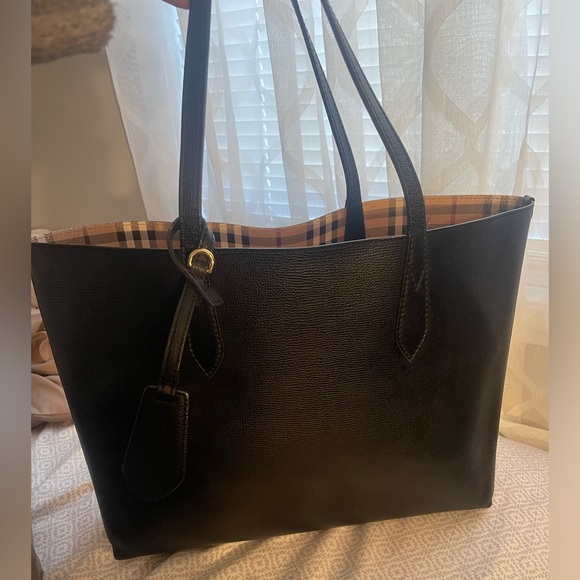 Authentic Burberry Reversible Tote - Picture 13 of 14